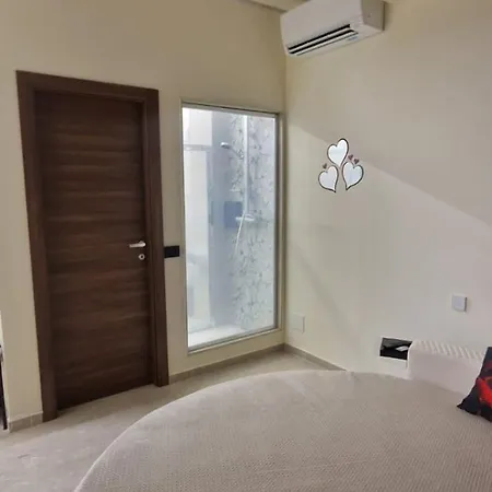 Dam Apartment