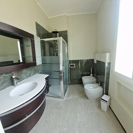 Apartment Dam